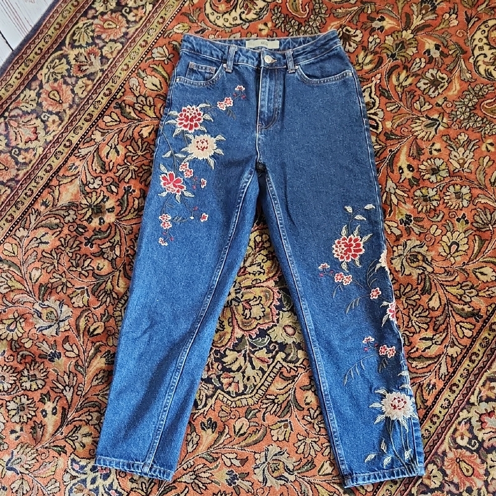 Topshop Moto Mom Embroidered 100% Cotton Jeans W26